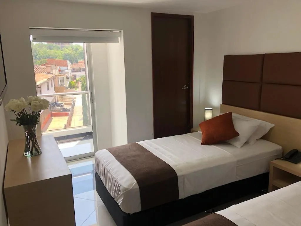 Hotel Csi Медельин