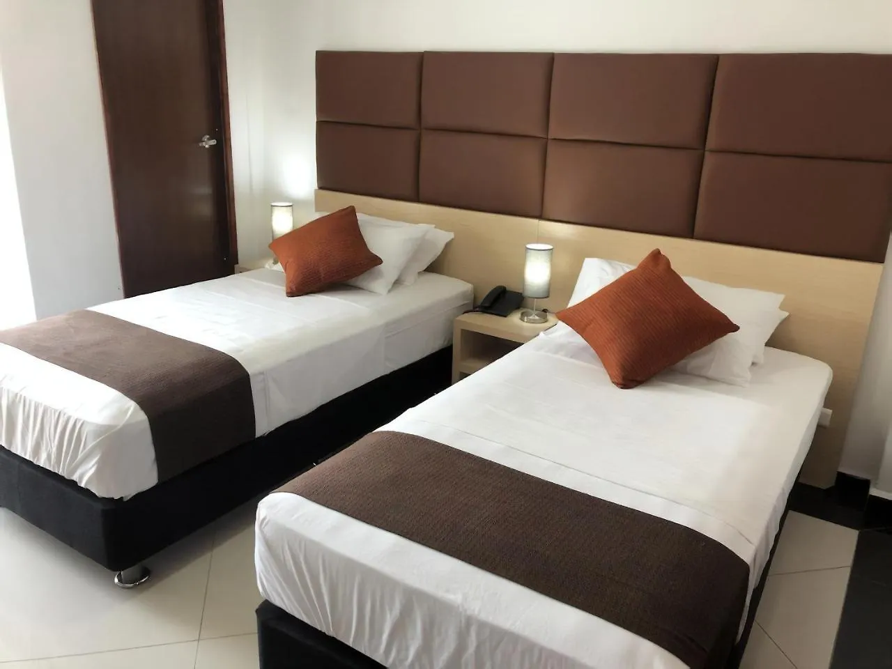 Hotel Csi Медельин 3*,  Колумбия